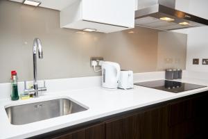 Manc Stays Central Manchester with Balcony