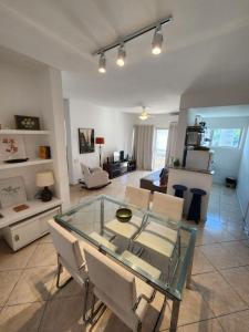 Flat - Melhor localização em Copacabana com vista para o Cristo e Estacionamento