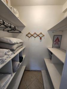 Flat - Melhor localização em Copacabana com vista para o Cristo e Estacionamento