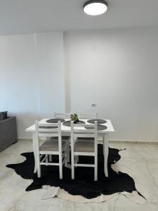 Seaview Luxury Apartment