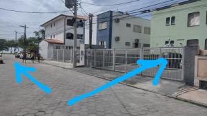 Apto térreo em Ubatuba, a 50 metros do mar