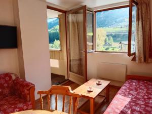 Apartment with balcony for 6 people