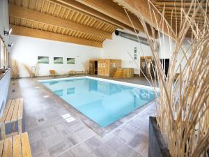 Holiday home with hot tub and pool