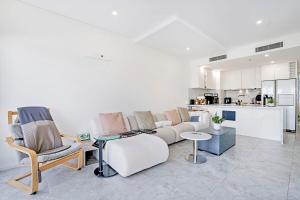 Central 4BR Duplex Apt with Terrace in Ultimo