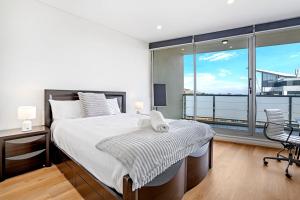 Central 4BR Duplex Apt with Terrace in Ultimo
