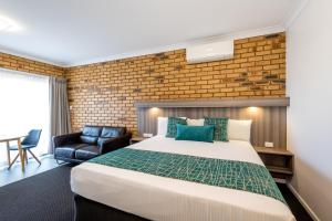 The Club Motor Inn Chinchilla