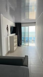 habitacion con vista al mar