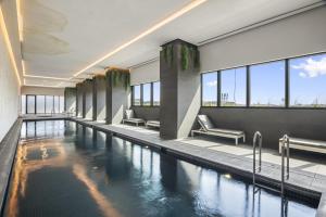 High-Rise 3-Bed Apartment with Premium Amenities