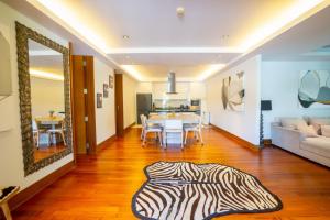 Suite of Naithon beachfront apartment