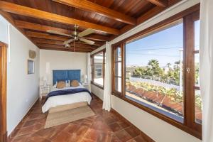 Luxury House Panoramic Sea Views