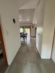 Hermosa Casa y barbacoa en Balneario Solís con gran parque, a una cuadra de el mar