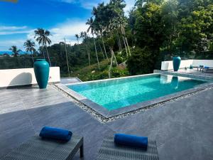 VILLA CHLOE - SEAVIEW - 4 Bedrooms