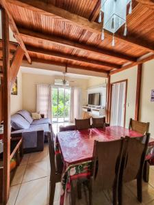 Casa-Florianópolis Vista para o Mar- Ponta das Canas