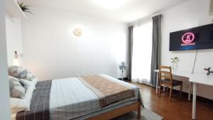 LOVELY STUDlO AZOTEA