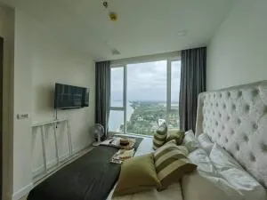 Delmare Beachfront Bang saray condominium - 班昌