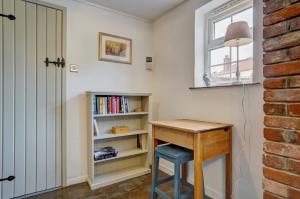 Rose Cottage by Winterton Cottages