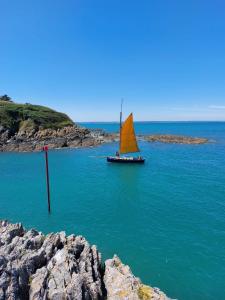 Maisons de vacances Maison avec jardin a 1km de la plage du Val-Andre : photos des chambres