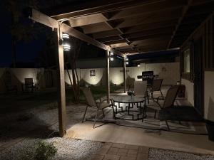 4 Bedrm 2 Ba Office WiFi Hiking House Central Phx