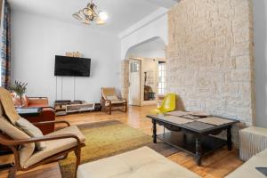 Golden Villa - in the Heart of Old Town Bucharest