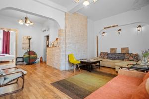 GOLDEN VILLA- in the Heart of Old Town Bucharest