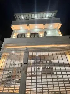 Colombo PinkBeez - Kalubowila West