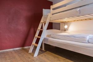 Titisee-Neustadt Jakobistraße by Kuckucksnester