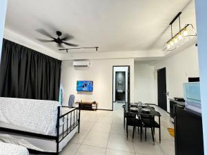 Charming Haven- Relaxing Retreat Nearby Airpor 10pax