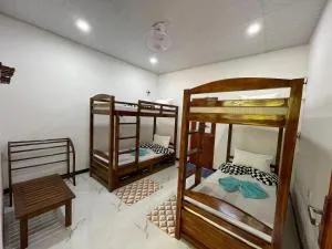 Sigiri Village Vibe Hostel - Palutawa