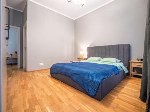 Spacious 2BR for 8 Guests, Quite Centre, Art Nouveau Riga Area