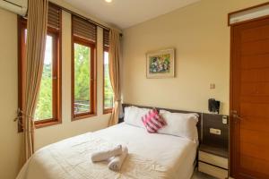 Family Only Private Pool Villa - De Reiz Mawar Syariah 3BR