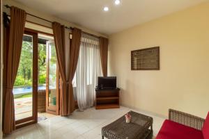 Family Only Private Pool Villa - De Reiz Mawar Syariah 3BR