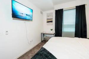 High-Rise Apartment with Panoramic Skyline Views