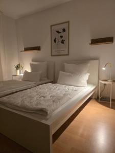 BOARDINGHOUSE PD25 ALTE FEUERWACHE I Unterkunft mit Einzel- und Doppelzimmer I 3min CityHospital I Monteure I Smart TV I Einzelbetten I Küche I Gemeinschaftsraum I Wasch I P