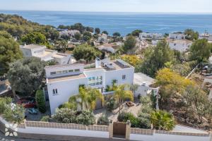 Villa Aldaba by Abahana Villas