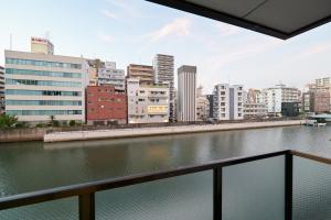 XS28 XROSS STAY Namba11 難波