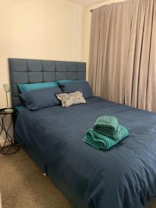 Stylish Retreat - Sleeps 6 Terrace-2Bedroom-PetsOK