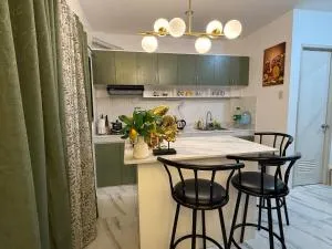 A Suburban Haven, top floor unit with Balcony- at Camarin Caloocan City!! - Sapang Palay