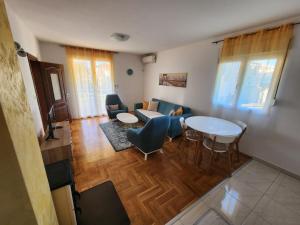 Apartments Donja Gorica