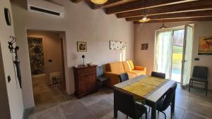 Appartamento con 1 Camera da Letto e Vista Piscina