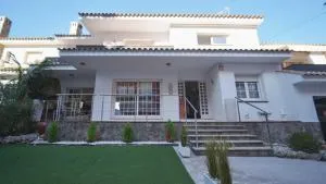 SeaHomes Vacations - Villa Chill & Pool 200m Beach - كليلة