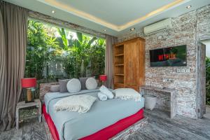 Villa Cempaka Ungu - Tranquil & Chic Pool 4-Bedroom Villa In The Heart Of Seminyak