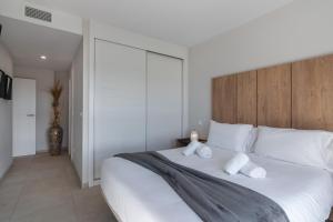 Los Flamencos Atico by Ĥ - Playa de los Haraganes HLHF4501P43