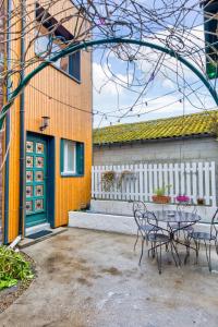 Appartements Rose ecrin de charme avec parking terrasse privee et jardin partage : photos des chambres