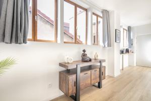 Appartements Le Repos du Melomane - A 1h de Lyon climatise : Appartement 1 Chambre