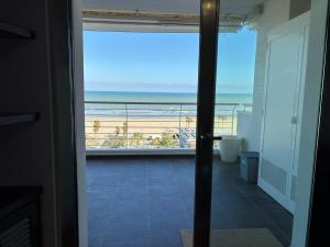 RIVIERA PALACE - TRILO SEA FRONT- Premium Villas