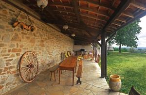 Maisons de vacances Les maisons d-en haut & Piscine a debordement chauffee : photos des chambres