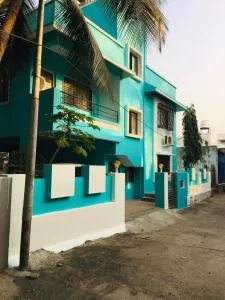 Down Town Home Stay - Veshvi