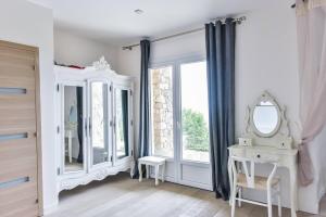 Monaco Castle Villa with Pool and Skyview of French Riviera