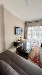 cozy home in traquil area