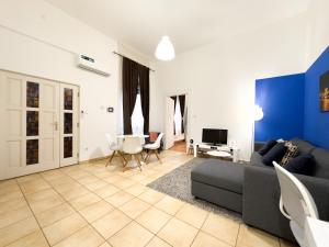 Stylish 1BR Apartment With AC in the Heart of Budapest -Skyline House